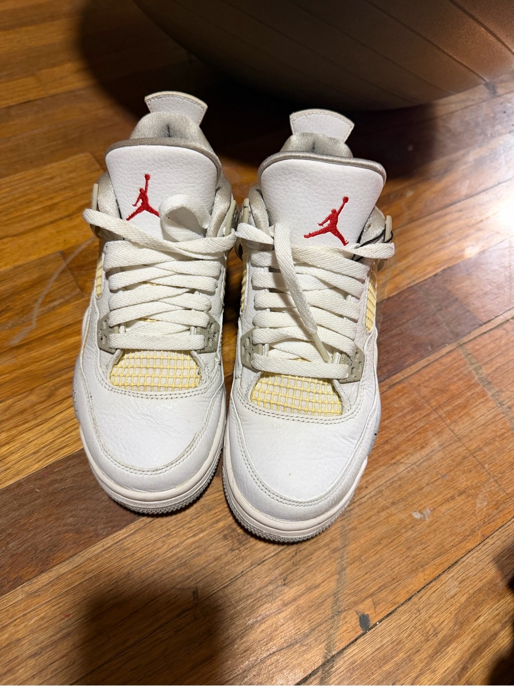 Jordan Kids White Sneakers with Red Jumpman
